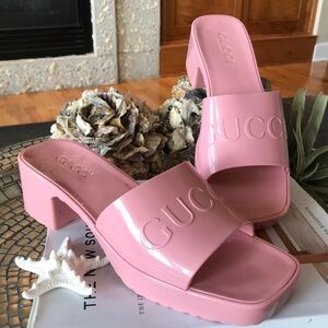 GUCCI PINK PLATFORM HEEL SLIDE SANDALS